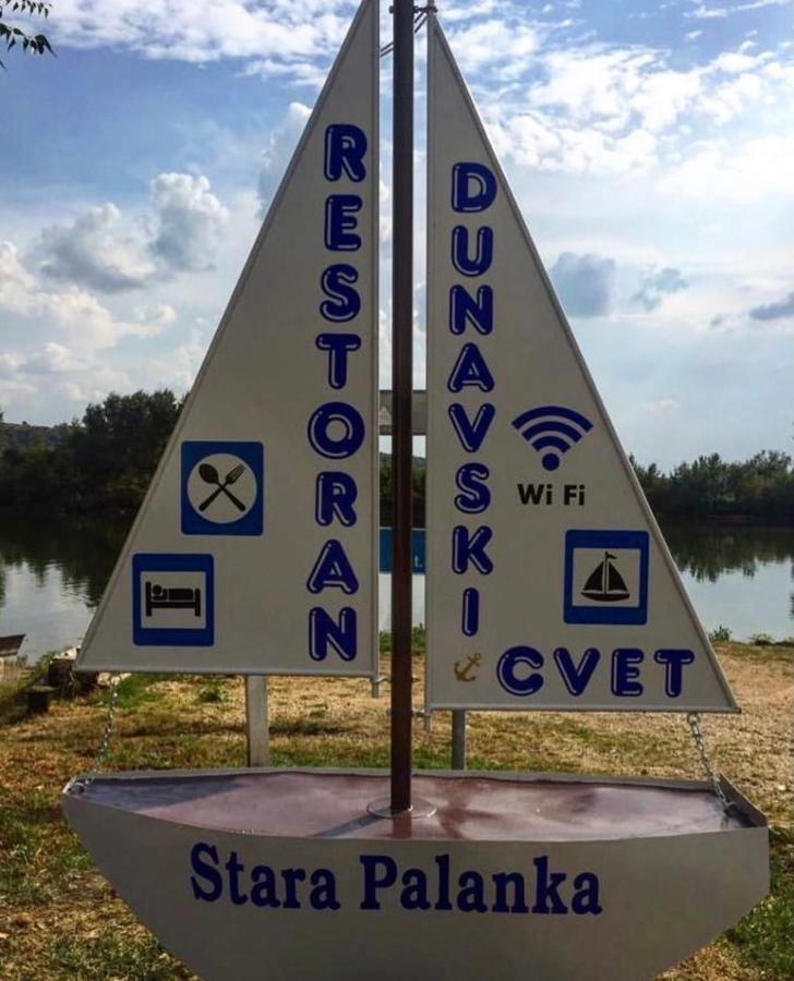 Dunavski Cvet Banatska Palanka Buitenkant foto